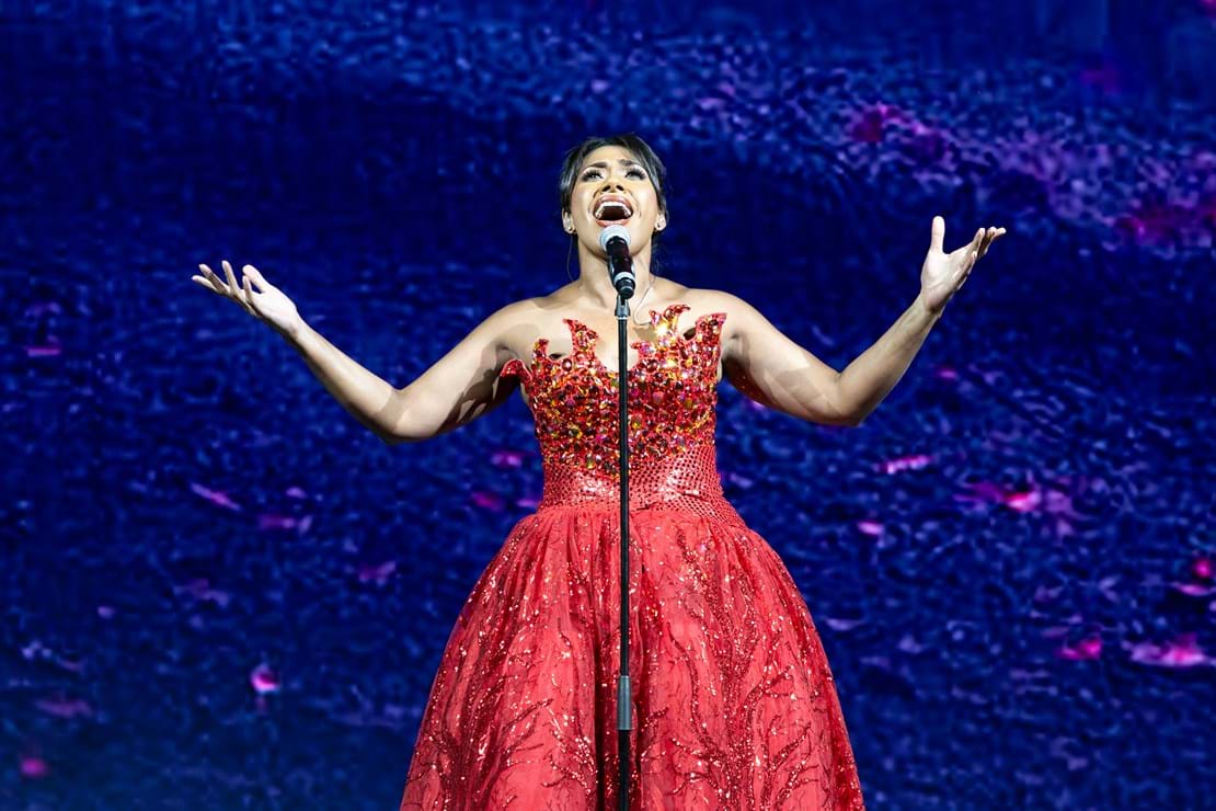 Paulini midway through her show stopping performance.